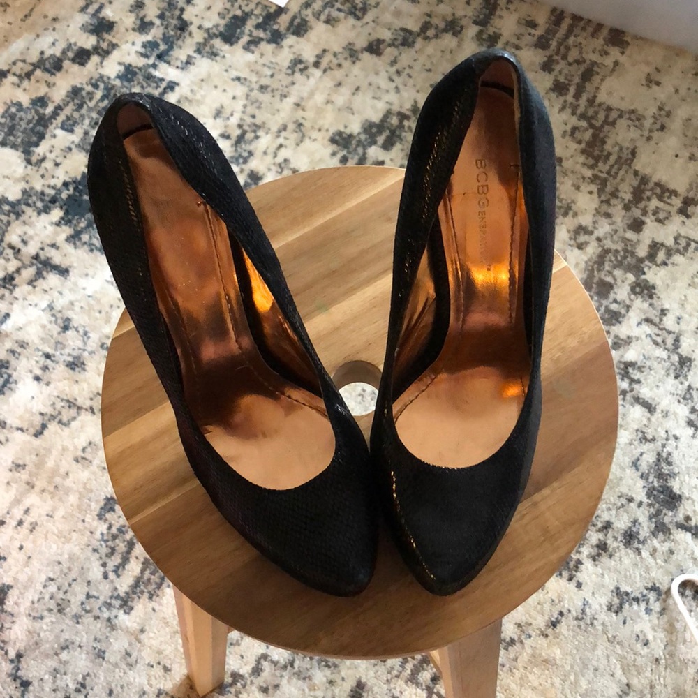 BCBGeneration Black Platform Heels - Picture 2 of 7
